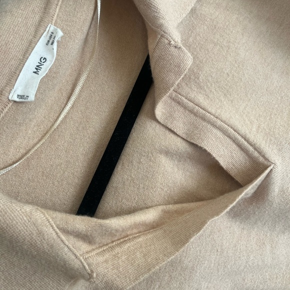 Mango Cropped Sweater - Picture 6 of 6